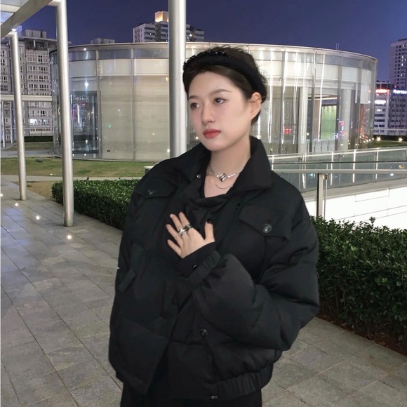 Black puffer jacket - Picture 5 of 6